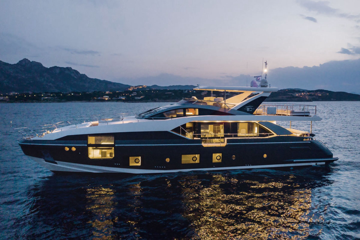 grande-27-yacht-stands-as-testament-that-big-things-come-in-small-packages_20.jpg