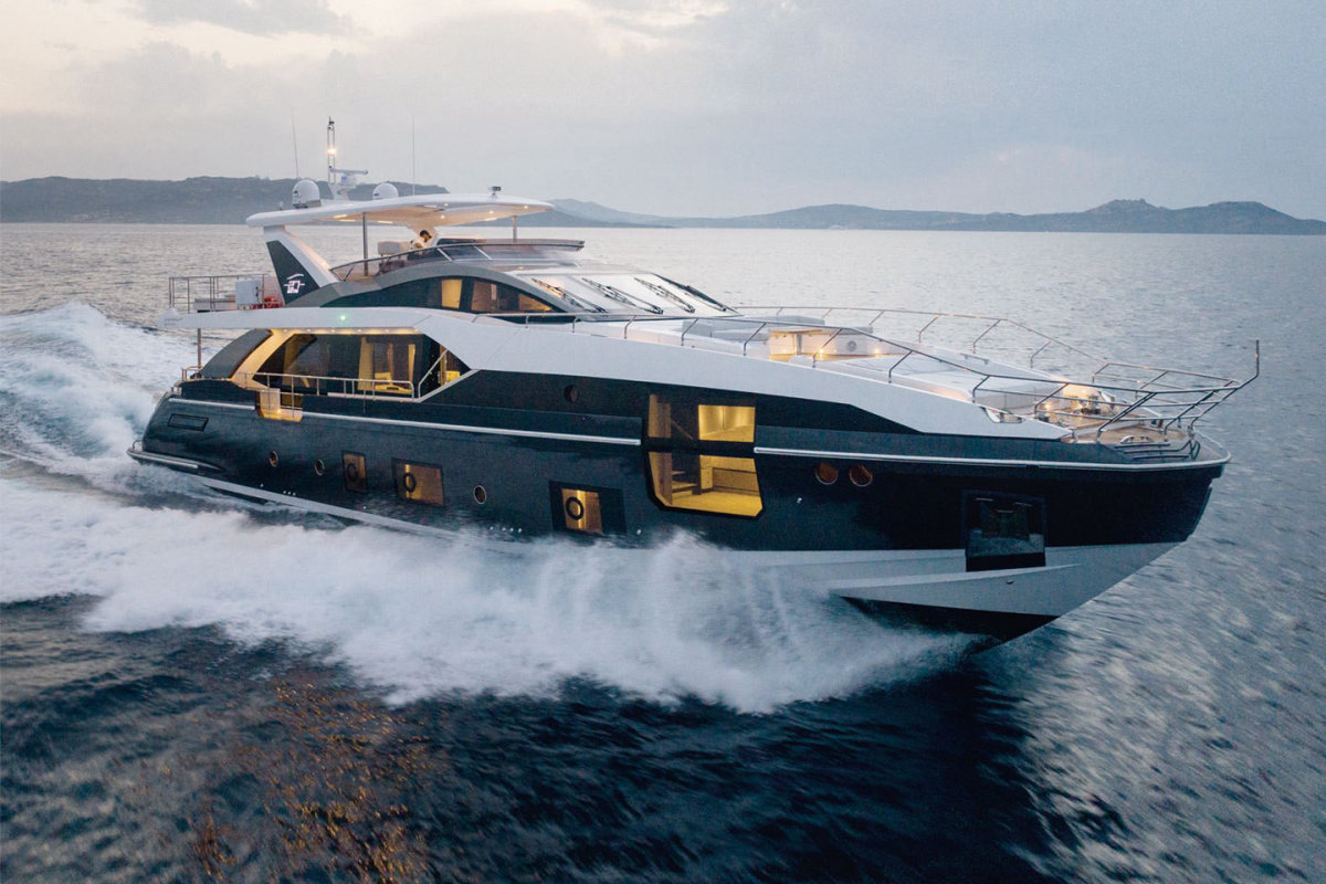 grande-27-yacht-stands-as-testament-that-big-things-come-in-small-packages_22.jpg