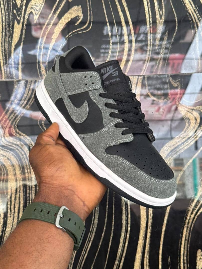 Nike SB Dunk Low Black Grey