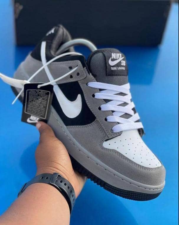 Nike SB Dunk Low Grey White Black