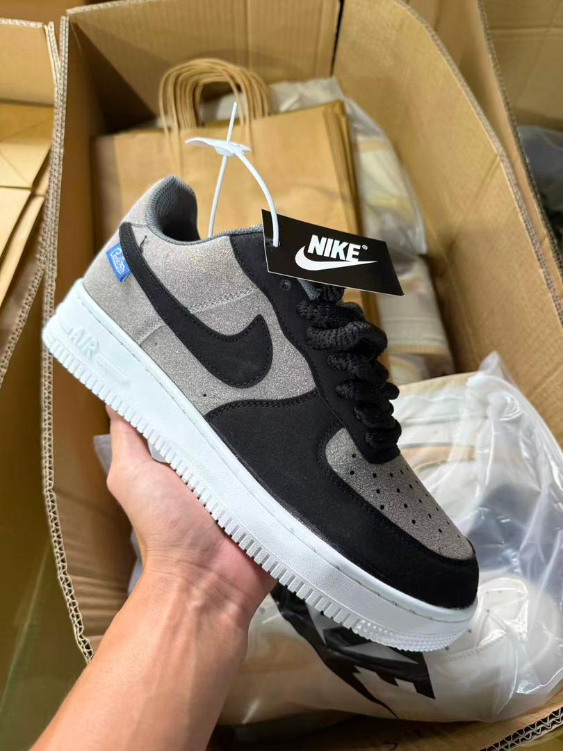 Nike Air Force 1 Low Grey Black Rope Laces