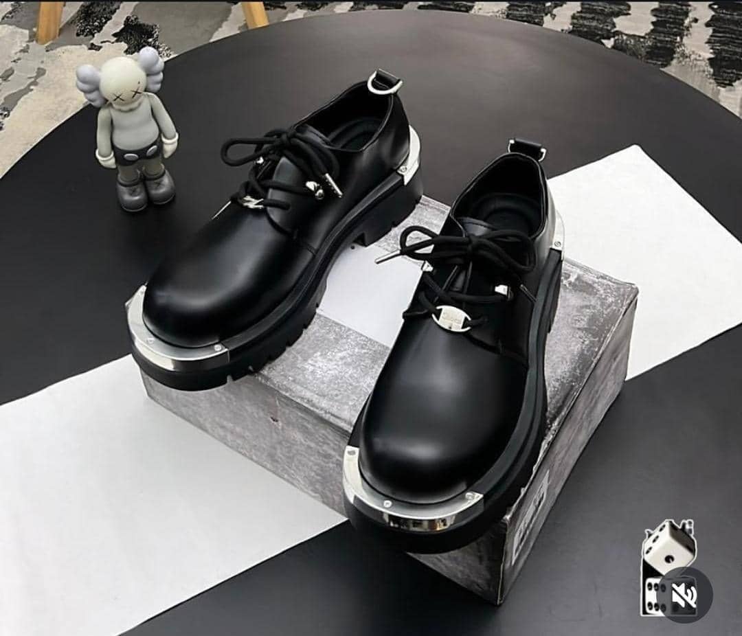 Image of Metal Toe Cap Chunky Derby Shoes Black 