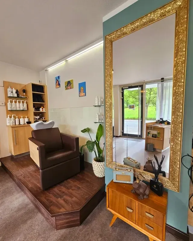 Im Salon SAX Cut + Colour