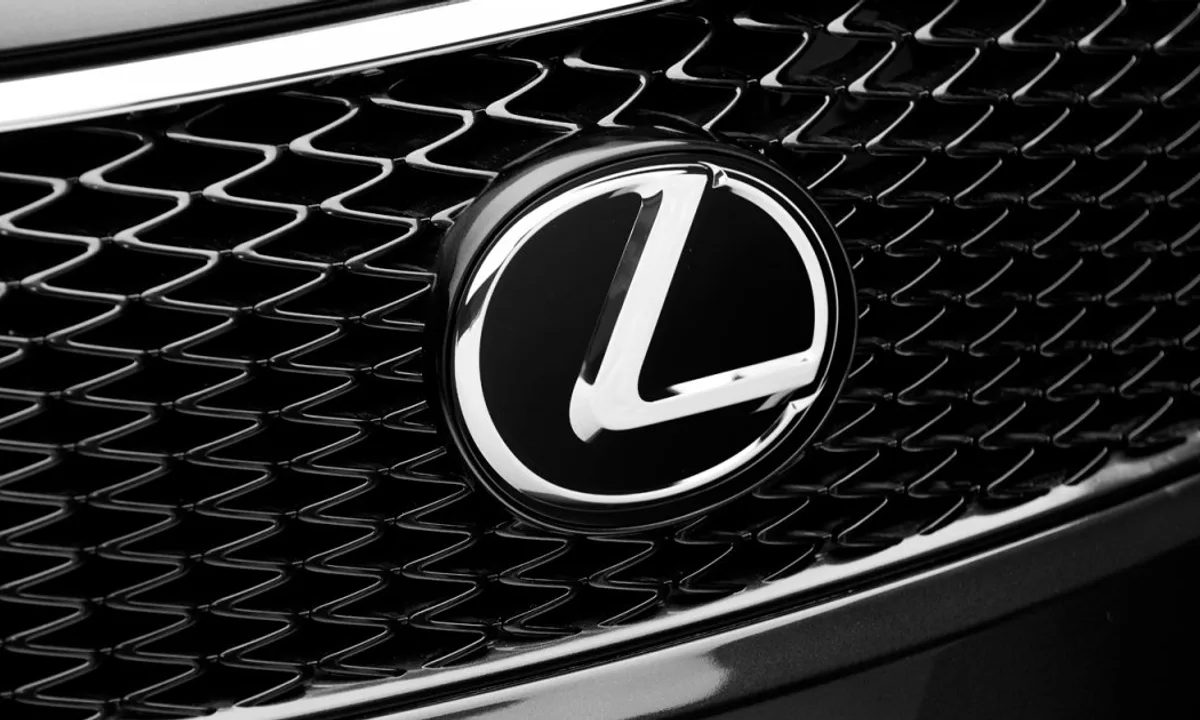 Lexus Ct vue de profil