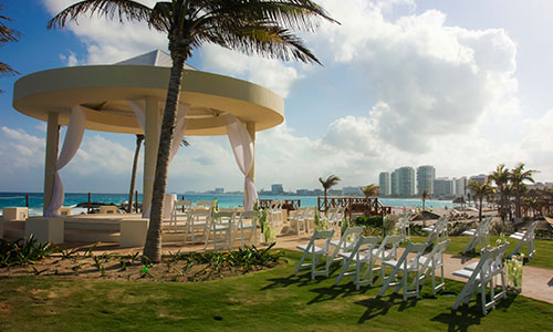 Cancun Unique Weddings Catering portfolio photo 5