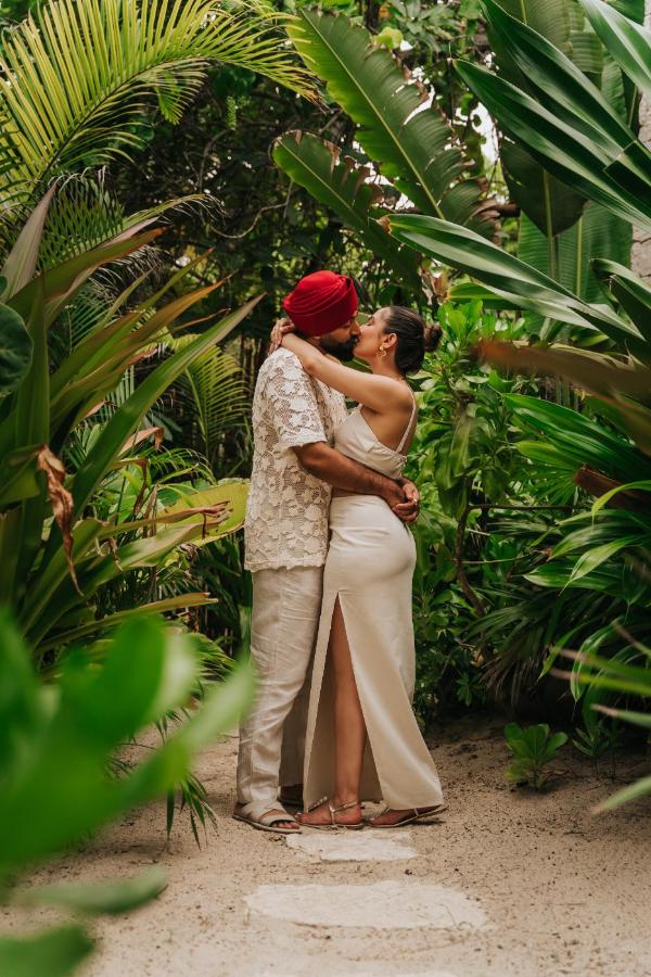 Wedding photographer in Tulum - Tulum Based Photographer - Julie Roman work 4