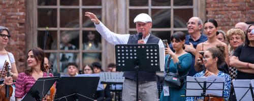 Una Traviata Da Cortile Di Alessandro Baricco