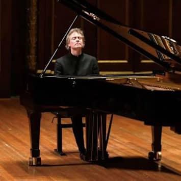 Paul Lewis