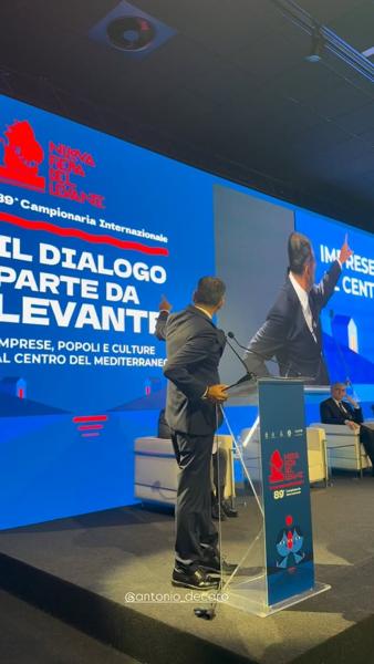 Il dialogo parte da Levante