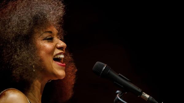 Jany McPherson in concerto