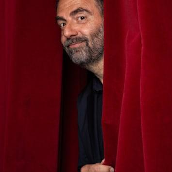 Neri Marcorè - Gaber: Mi fa male il mondo