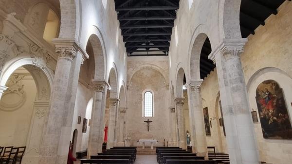 Monopoli nascosta – tra ipogei, mare e cattedrali