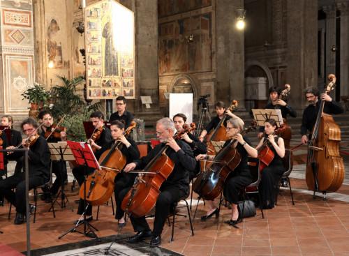 Marcello Miramonti e Simona Cappabianca con l’Orchestra da Camera Fiorentina