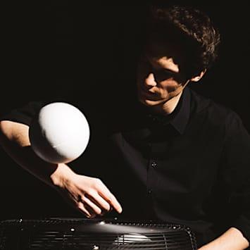 ANDREA SALUSTRI - INVISIBLE + POST-SHOW TALK