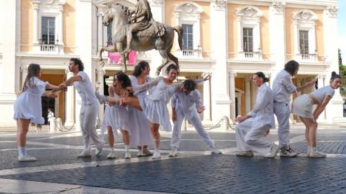 Convegno internazionale Pensare come le lucciole