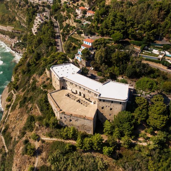Piña Off: Forte dell'Annunziata
