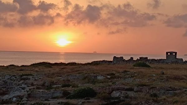 Archeotrekking e colazione sul mare a Torre Incina