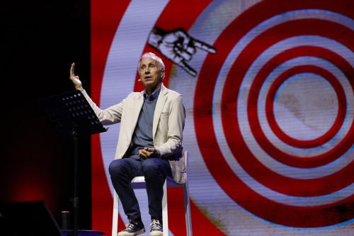 Cornuti e Contenti - Ma non sarà anche colpa nostra?