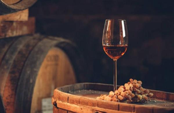 DiVinNosiola, quando il vino si fa santo