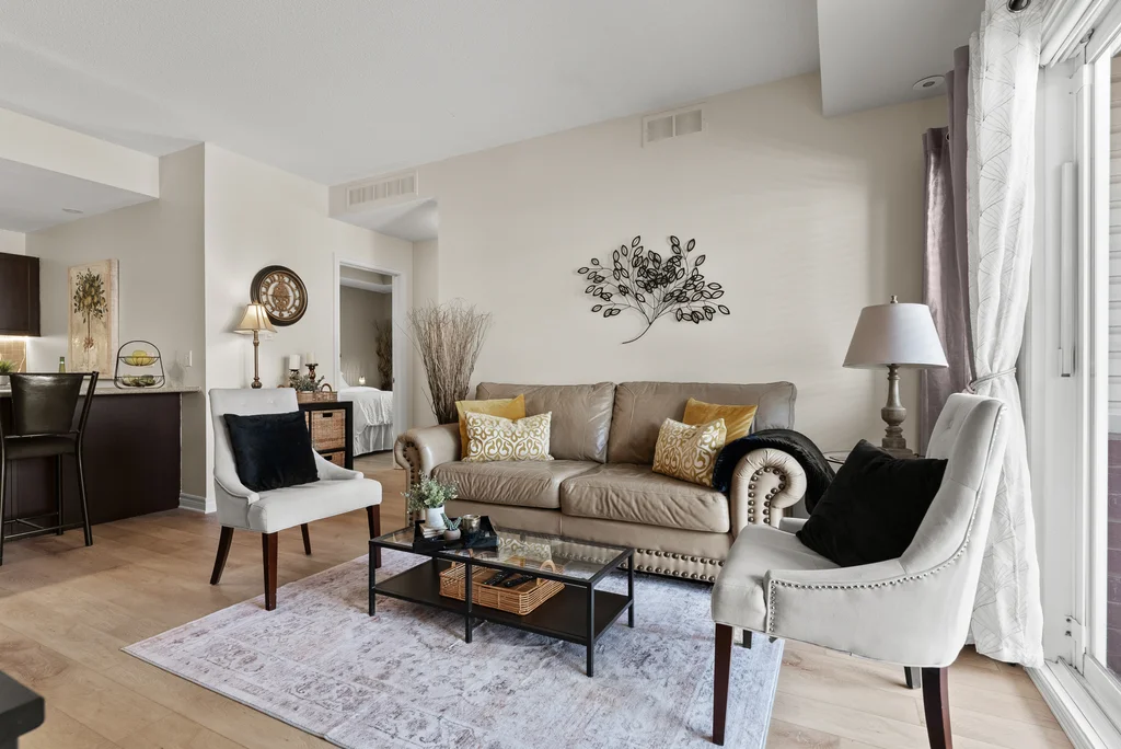 1119-f-stittsville-main-st-36