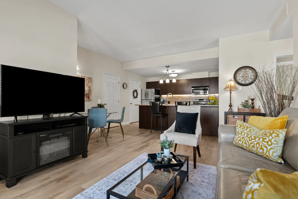 1119-f-stittsville-main-st-37