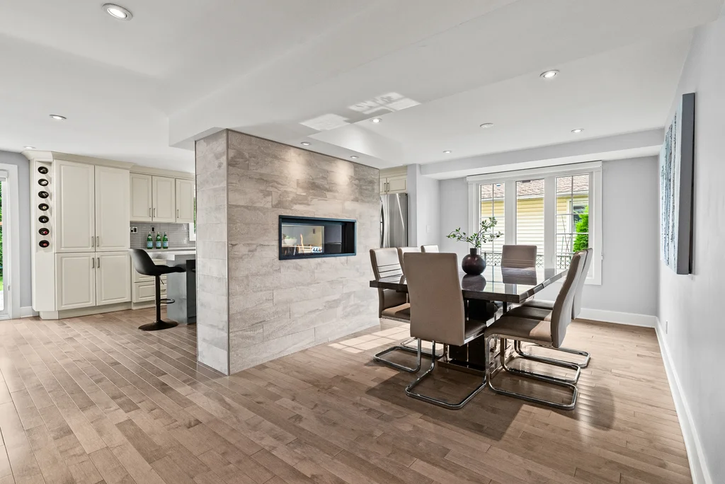 2450-blackstone-cres-09