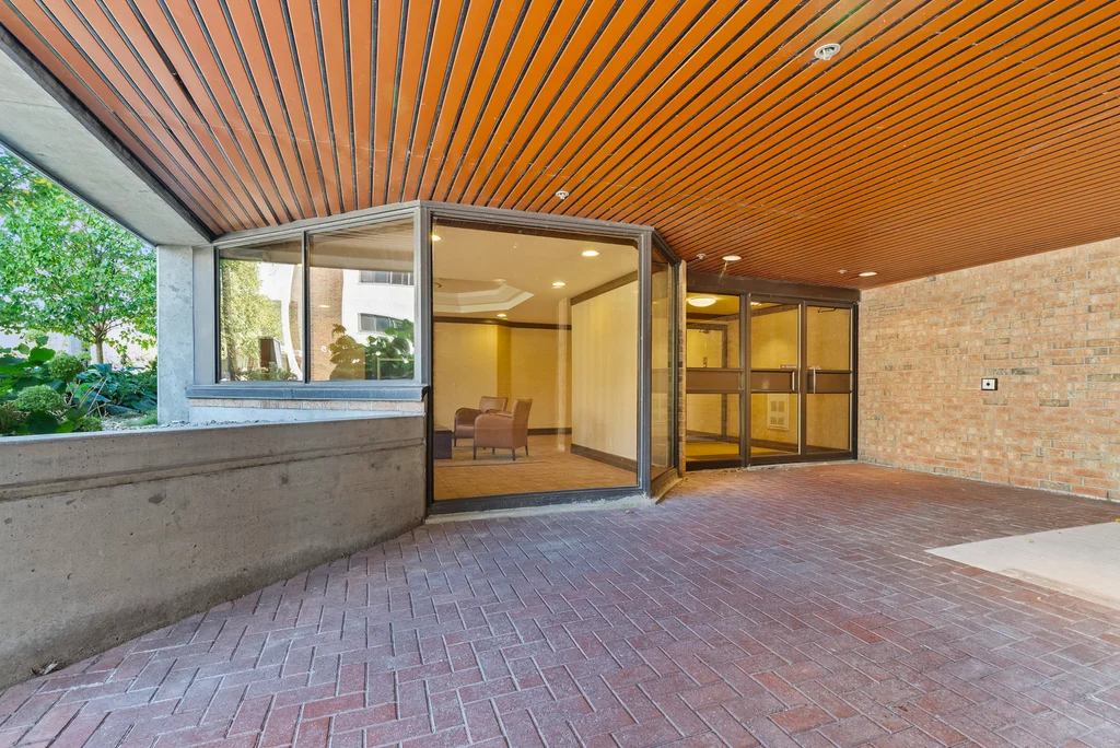 50-burnside-ave-02