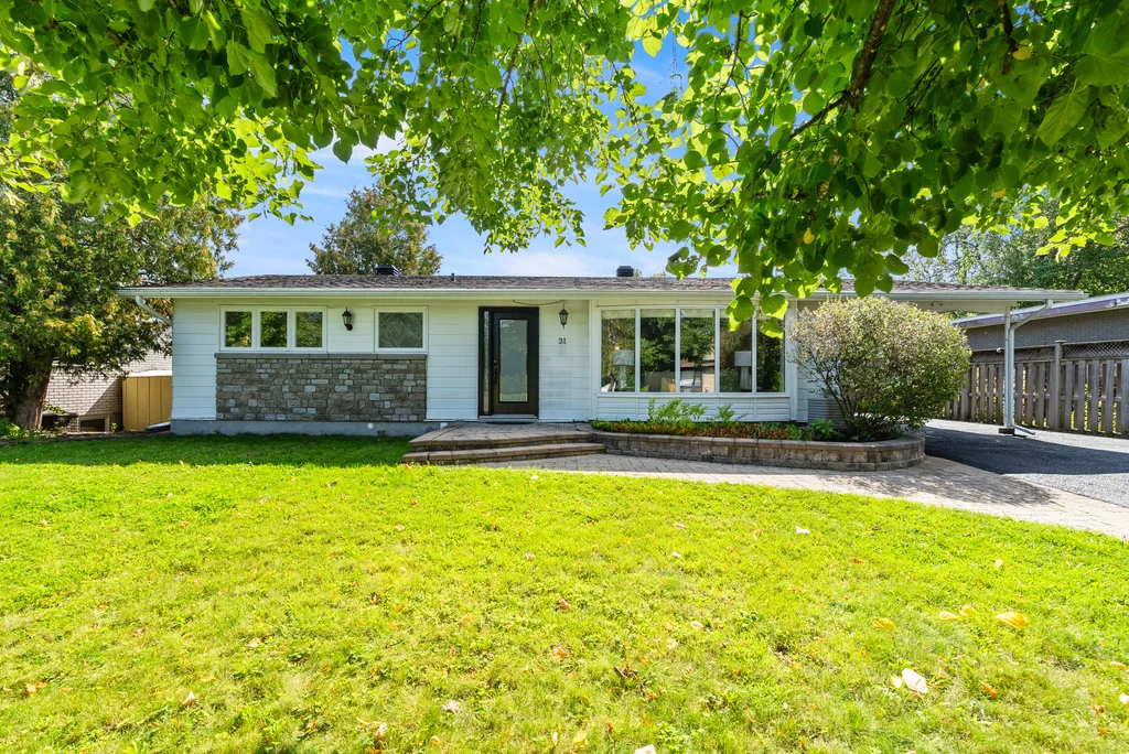 31-whitburn-cres-01