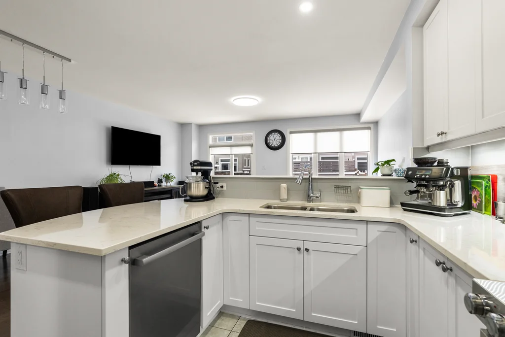 119-eric-maloney-way-09