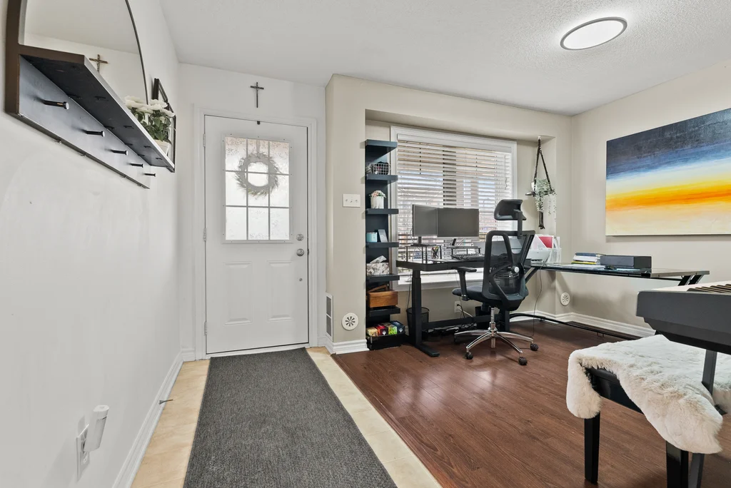 3843f-strandherd-dr-03