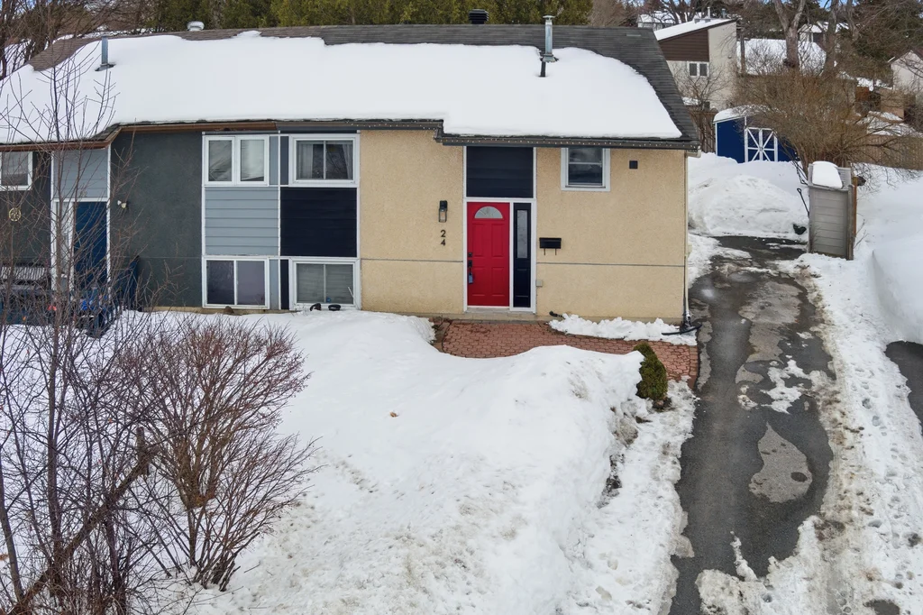 24-binscarth-cres-01