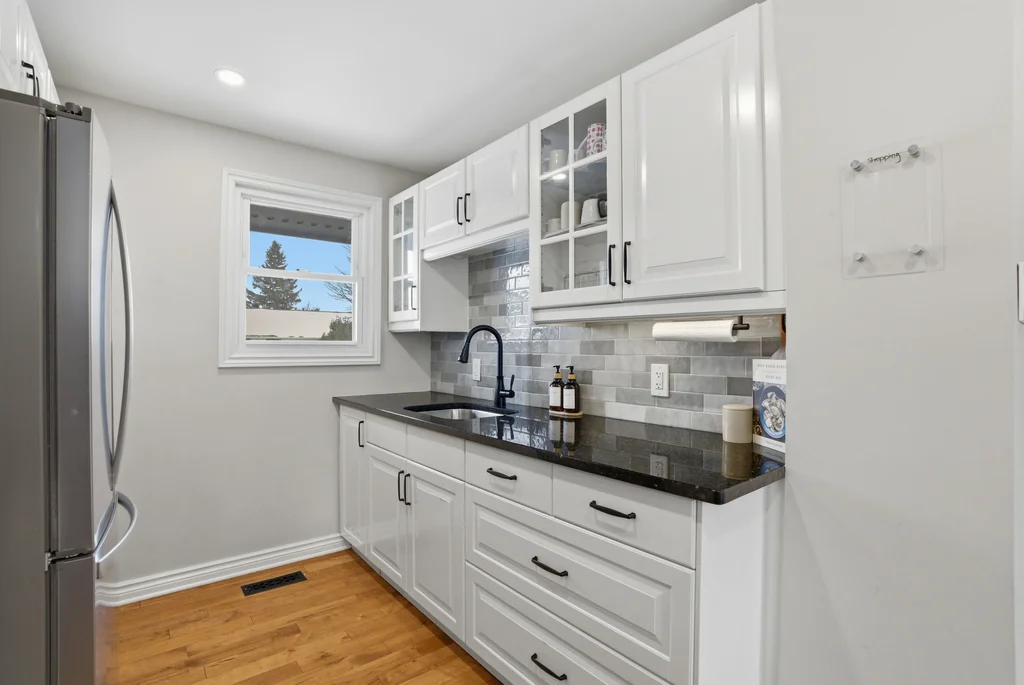 24-binscarth-cres-09