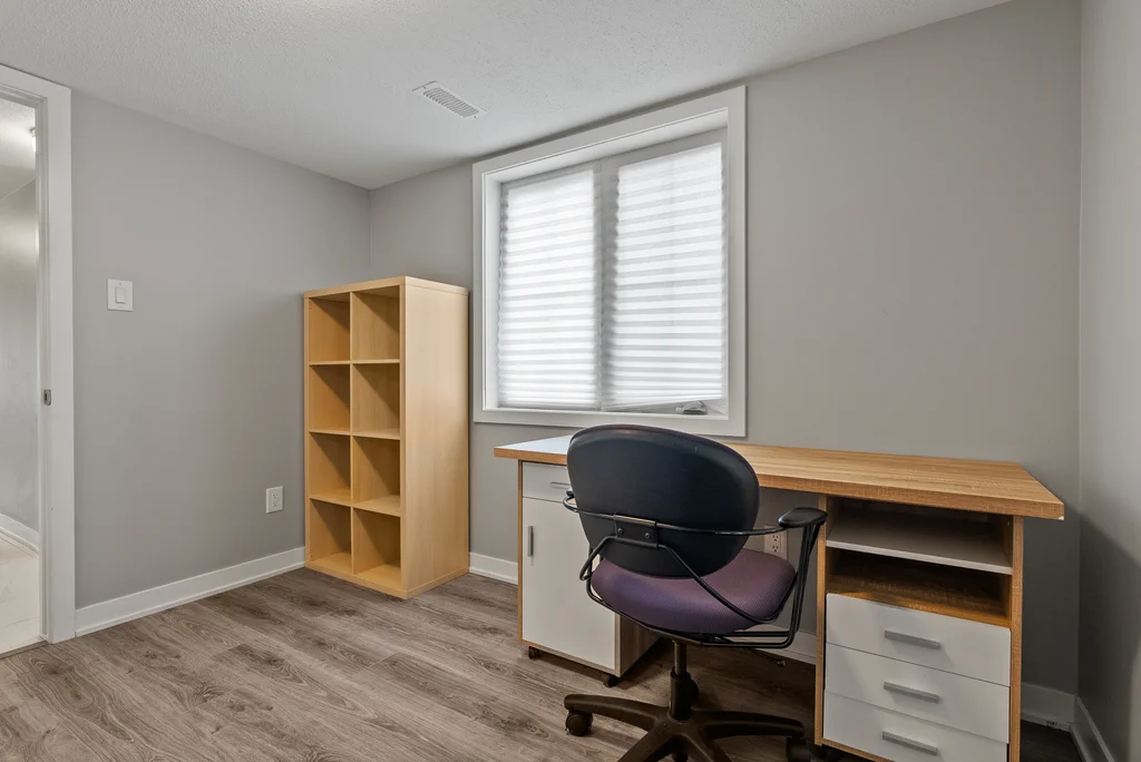 146-anthracite-pvt-07