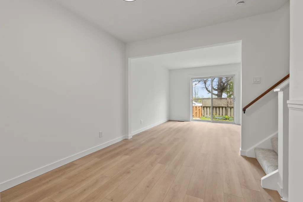 1408-ballard-ct-09