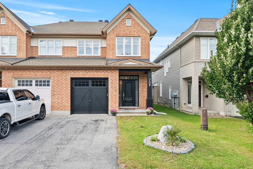708-hazelnut-cres-01