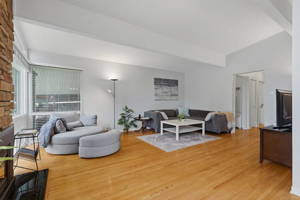 1272-collins-ave-13