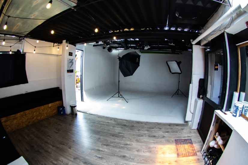 Agencia Lond Audiovisual - Estudio B — Foto 2