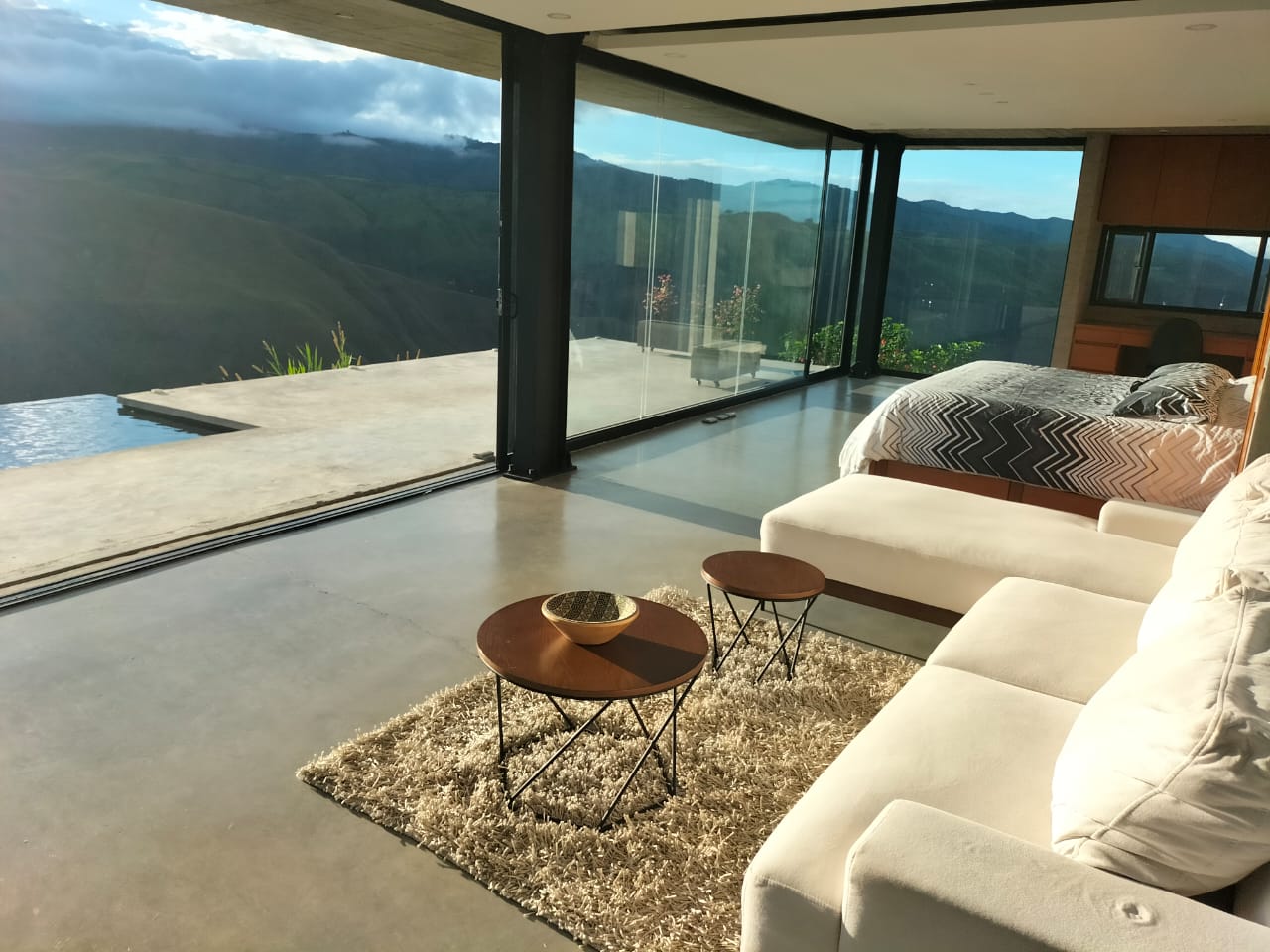 Casa Loft con Vistas de Volcanes y Acantilados