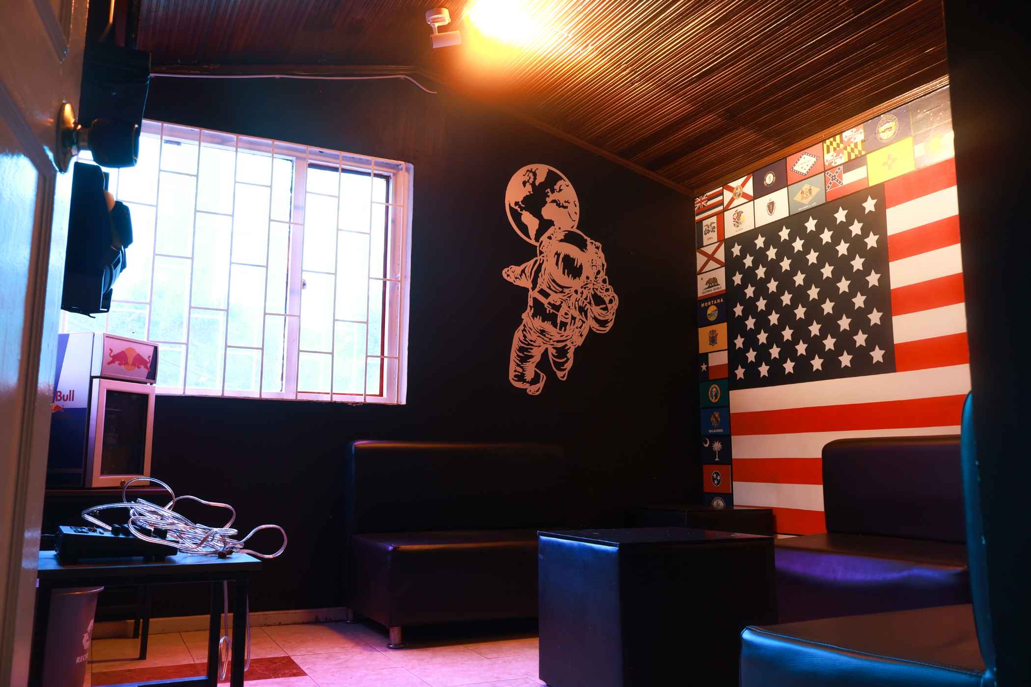 Bar Retro Multi-ambiente — Foto 5
