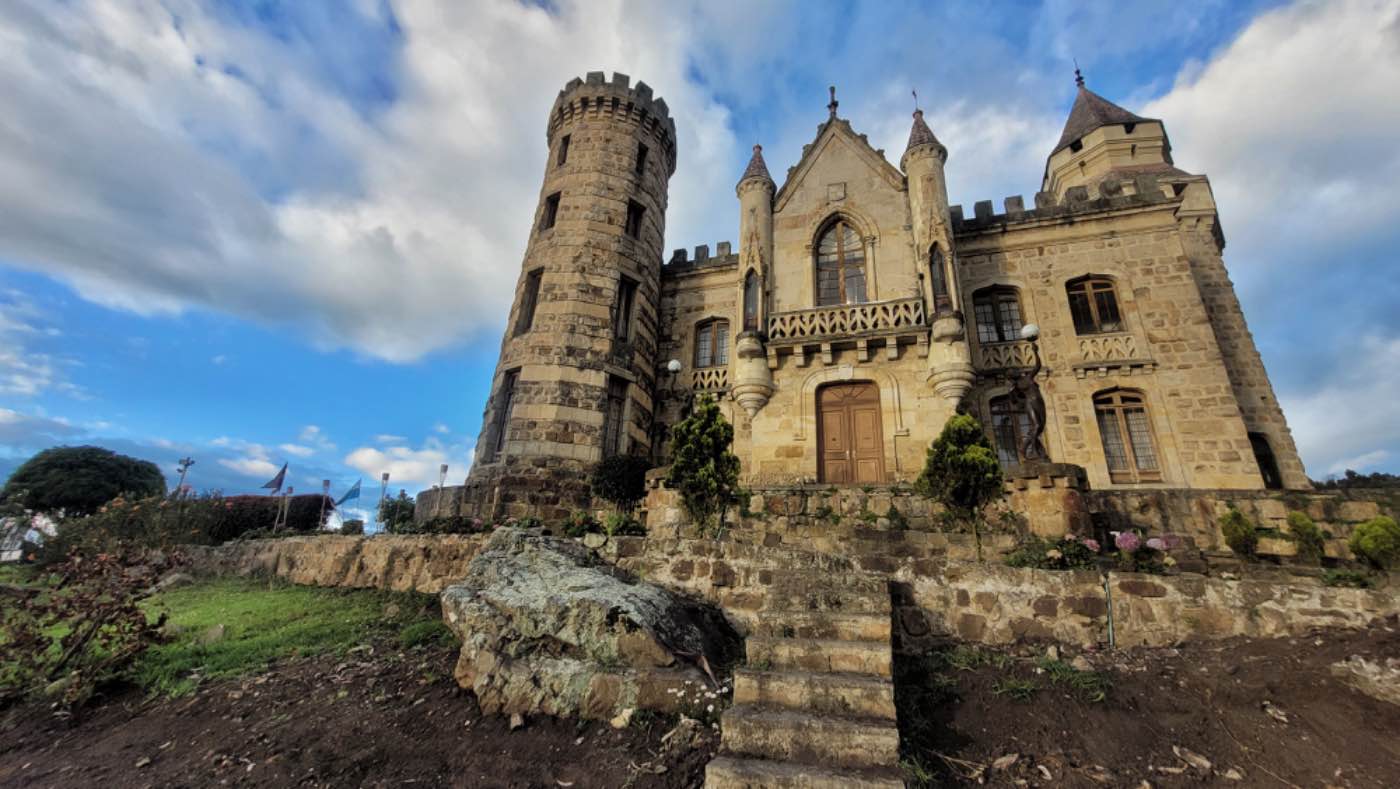 MÍTICO CASTILLO MEDIEVAL A LAS AFUERAS DE BOGOTÁ