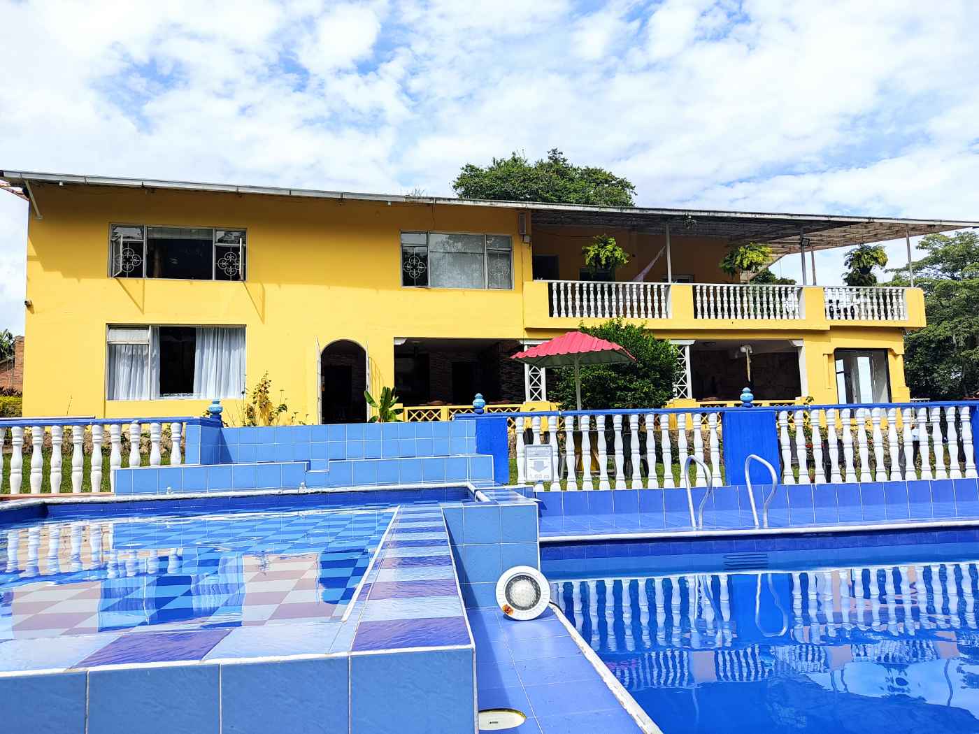 Refrescante Complejo de Piscinas en Fusagasuga — Foto 4