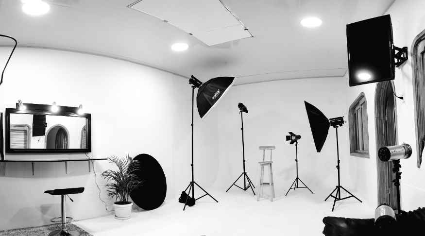 Villacromía Estudio, Pro 300, Alquiler de Estudios Fotográficos y Equipo de Iluminación — Foto 2