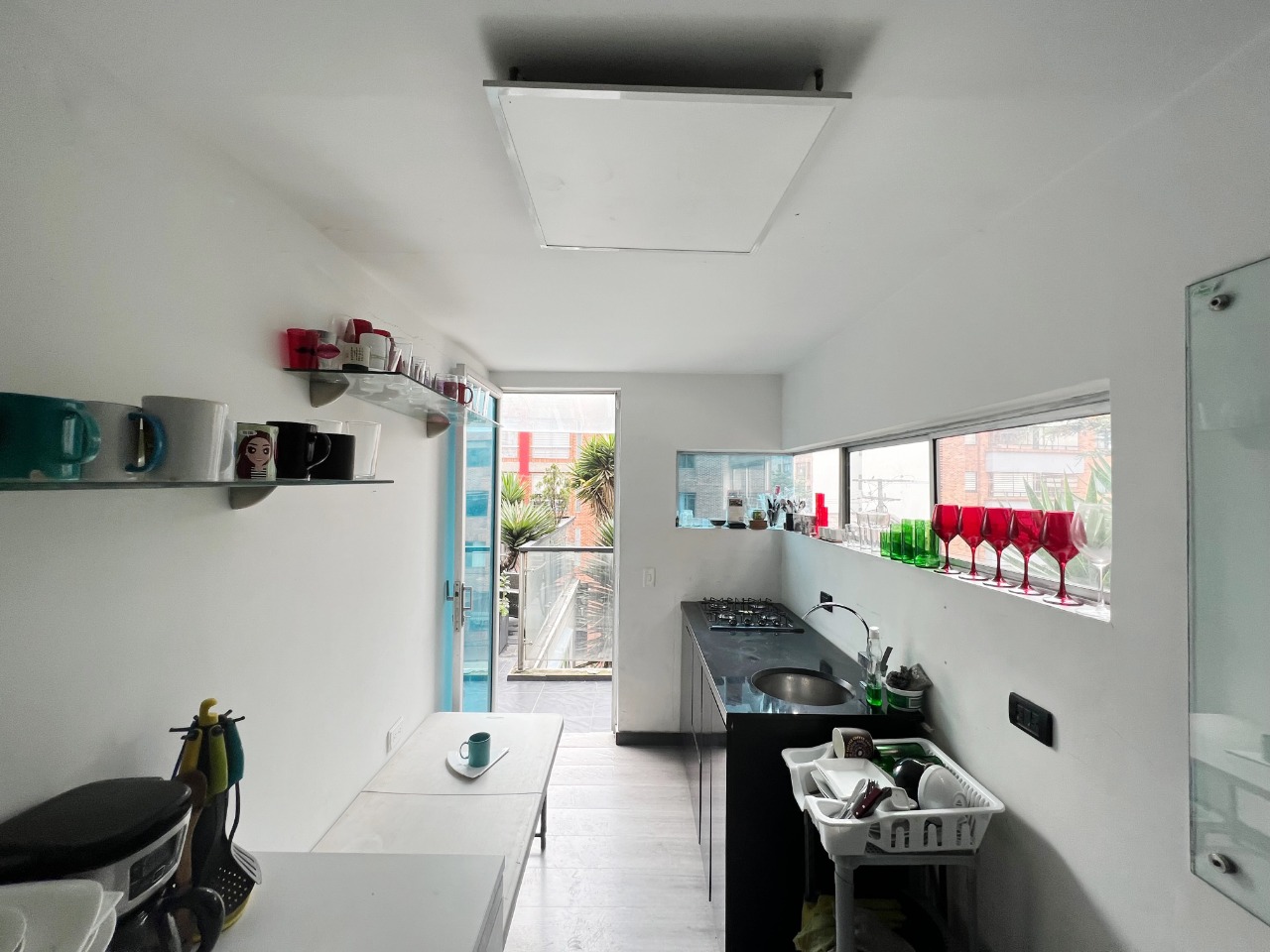 Estudio con luz natural en Chapinero alto. — Foto 3