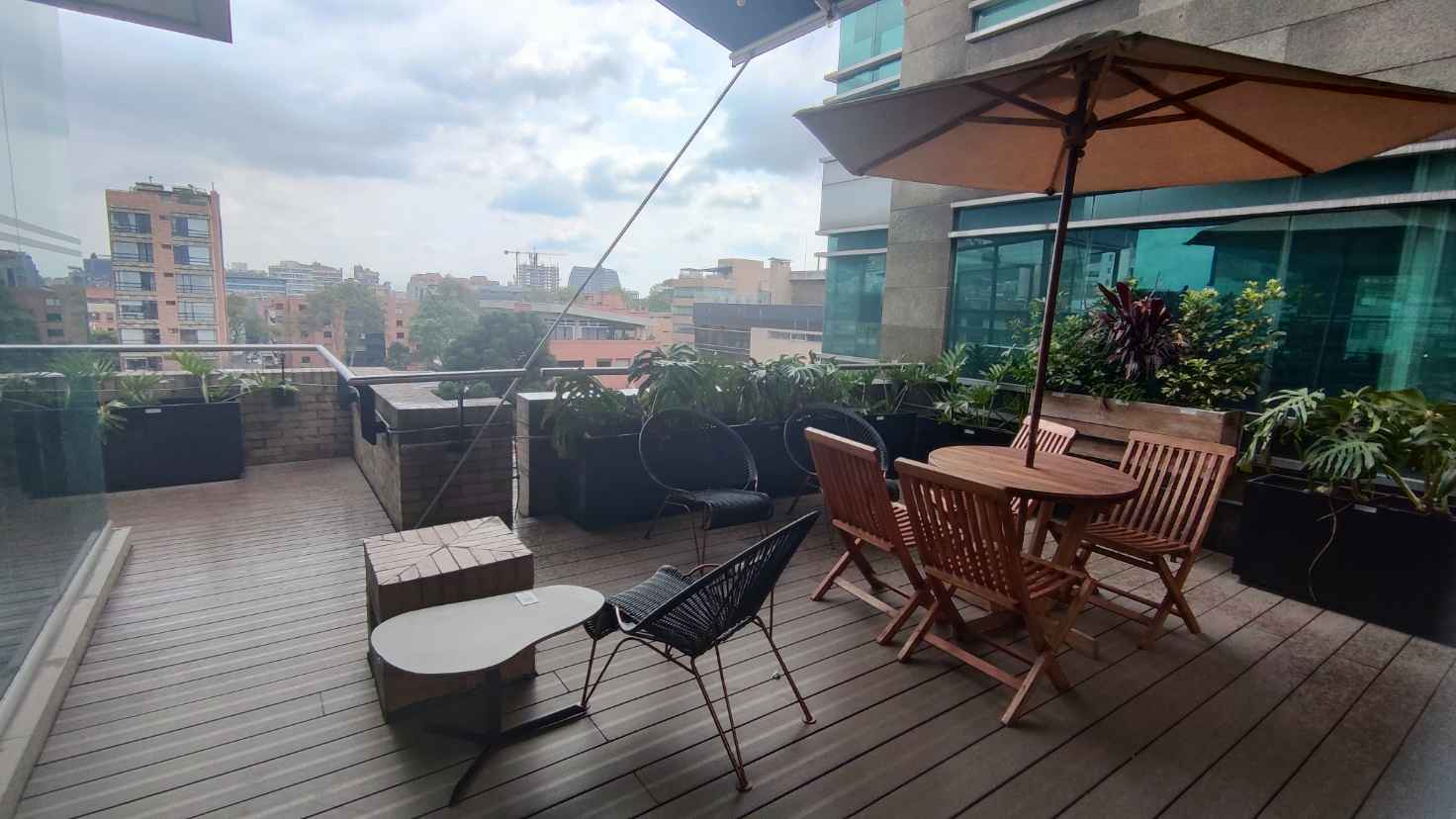 Increíble terraza SELINA parque 93 