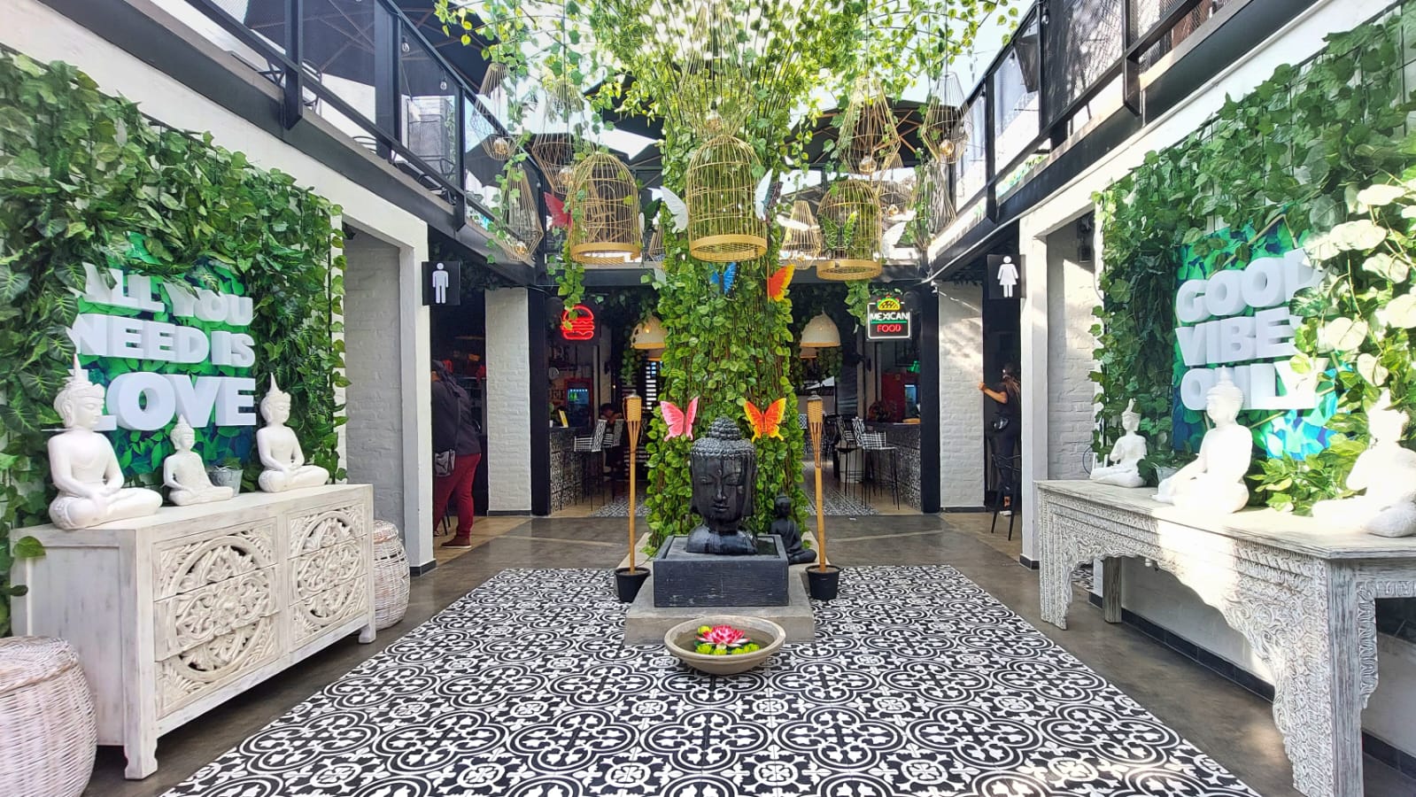 Espacio natural con toques zen y orientales