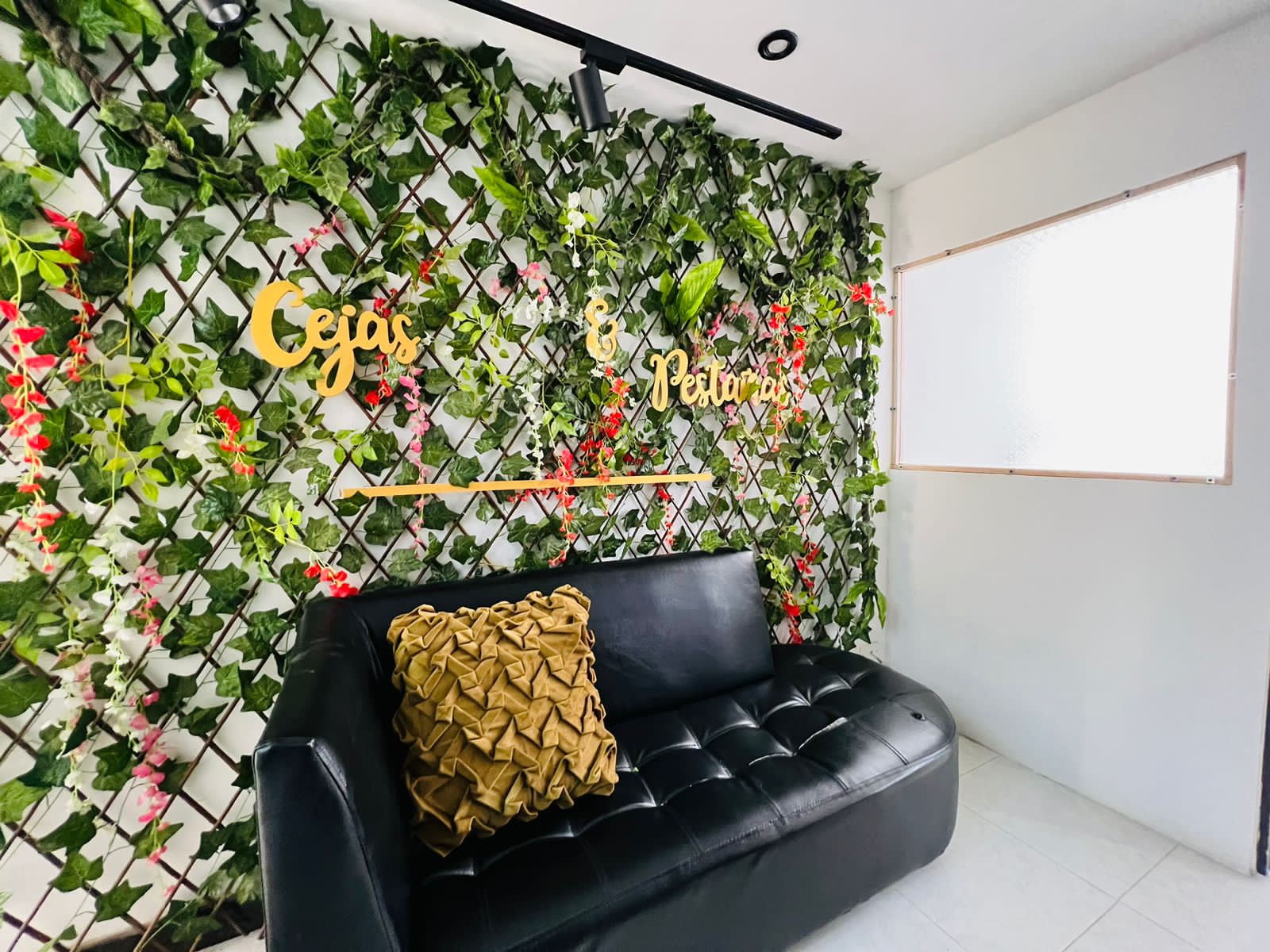 Espacio dedicado a la belleza — Foto 3