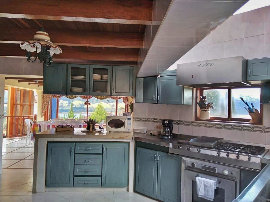 La Morada Del Sol / Hermosa casa con vista a la laguna del Neusa — Foto 4