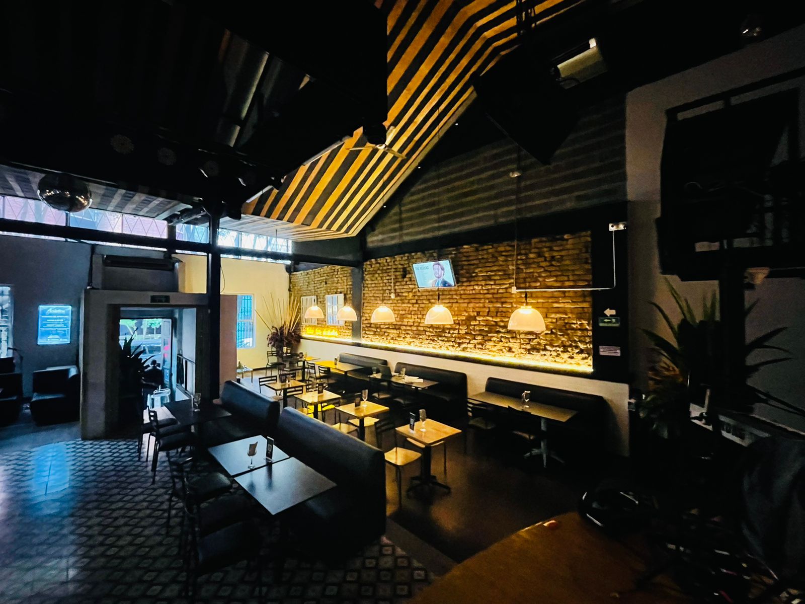 Restaurante de salsa en Cali — Foto 4