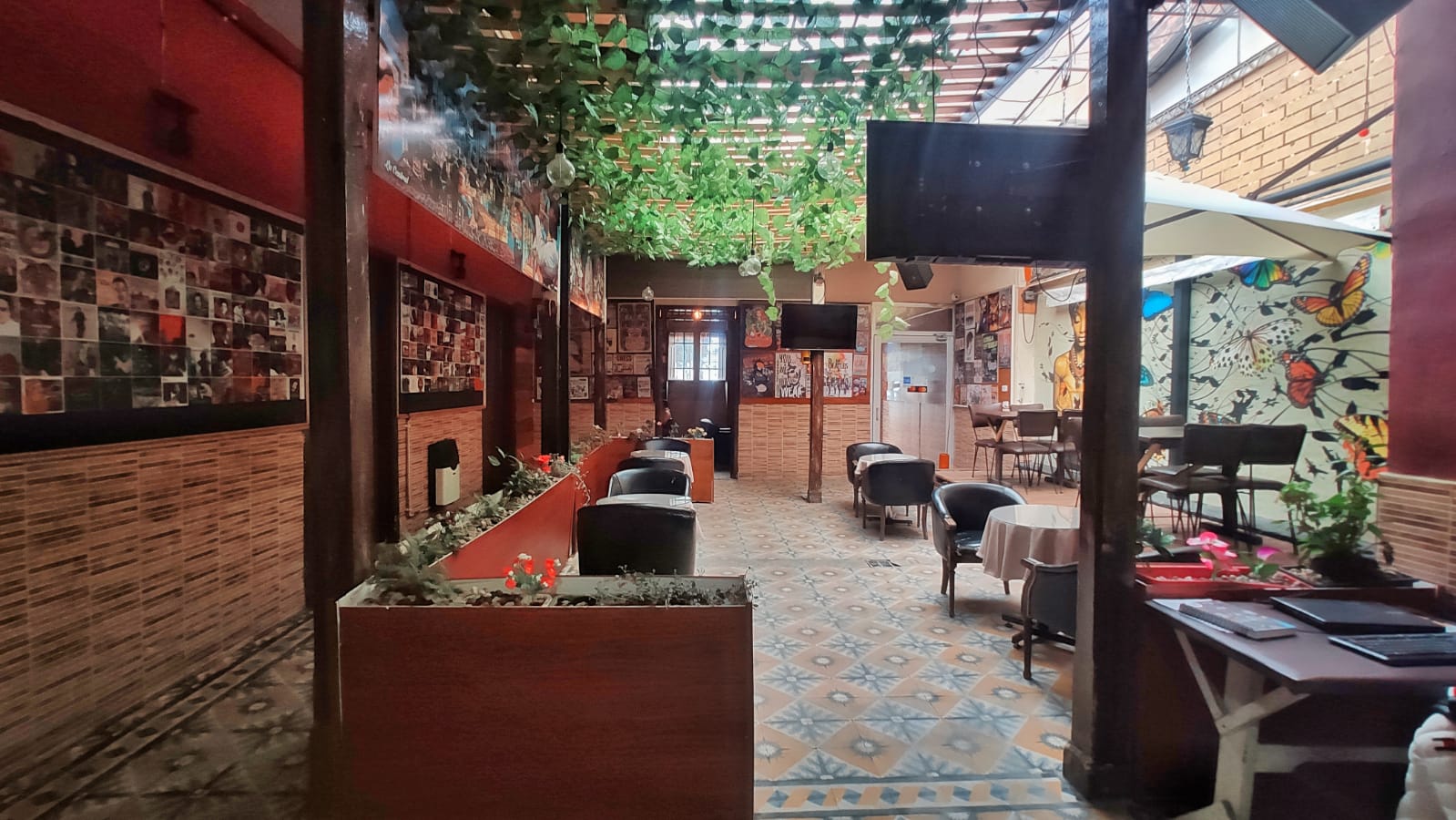 espectacular gastrobar de tres ambientes en facatativá — Foto 4
