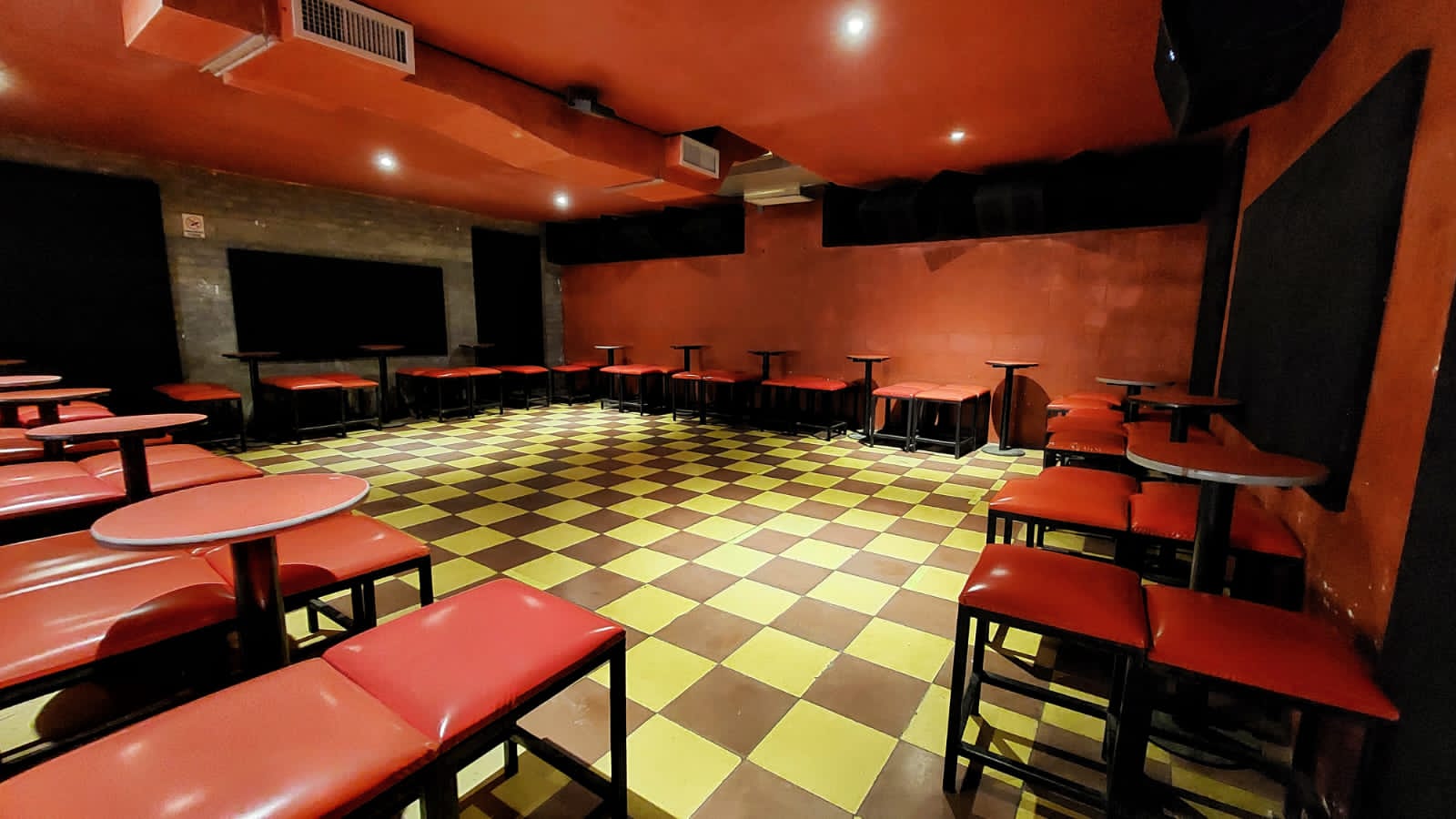 La Topa Tolondra / Bar legendario de Salsa — Foto 4